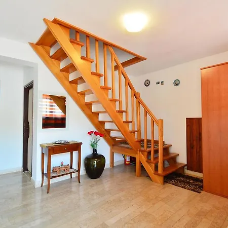 Apartment Galant.5 Ρόβινι