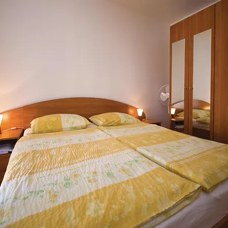 Apartment Galant.5 Ρόβινι