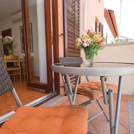 Διαμέρισμα Apartment Galant.5 *